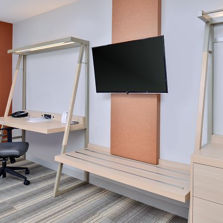 Holiday Inn Express & Suites Farmington Hills - Detroit By Ihg מראה חיצוני תמונה