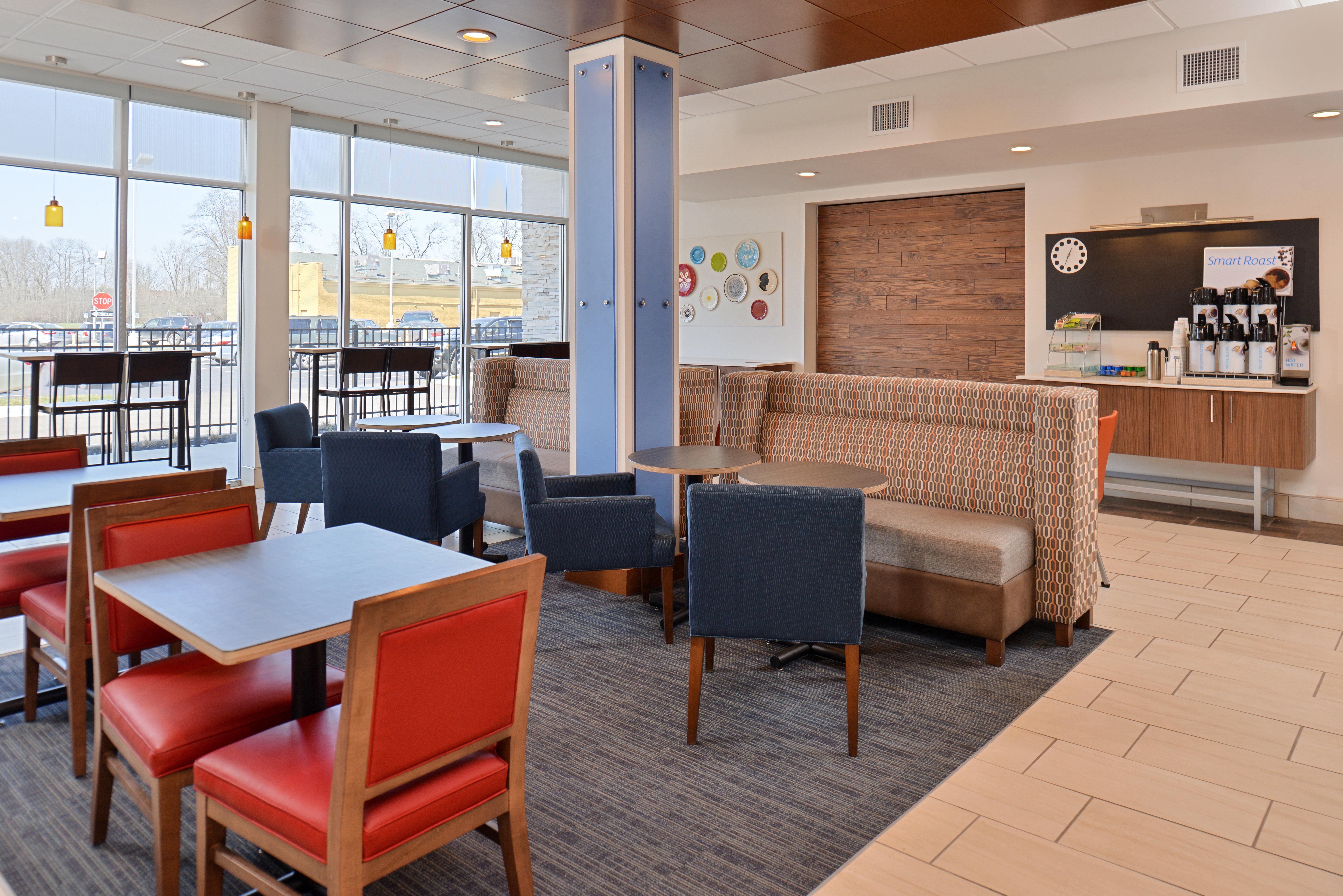 Holiday Inn Express & Suites Farmington Hills - Detroit By Ihg מראה חיצוני תמונה