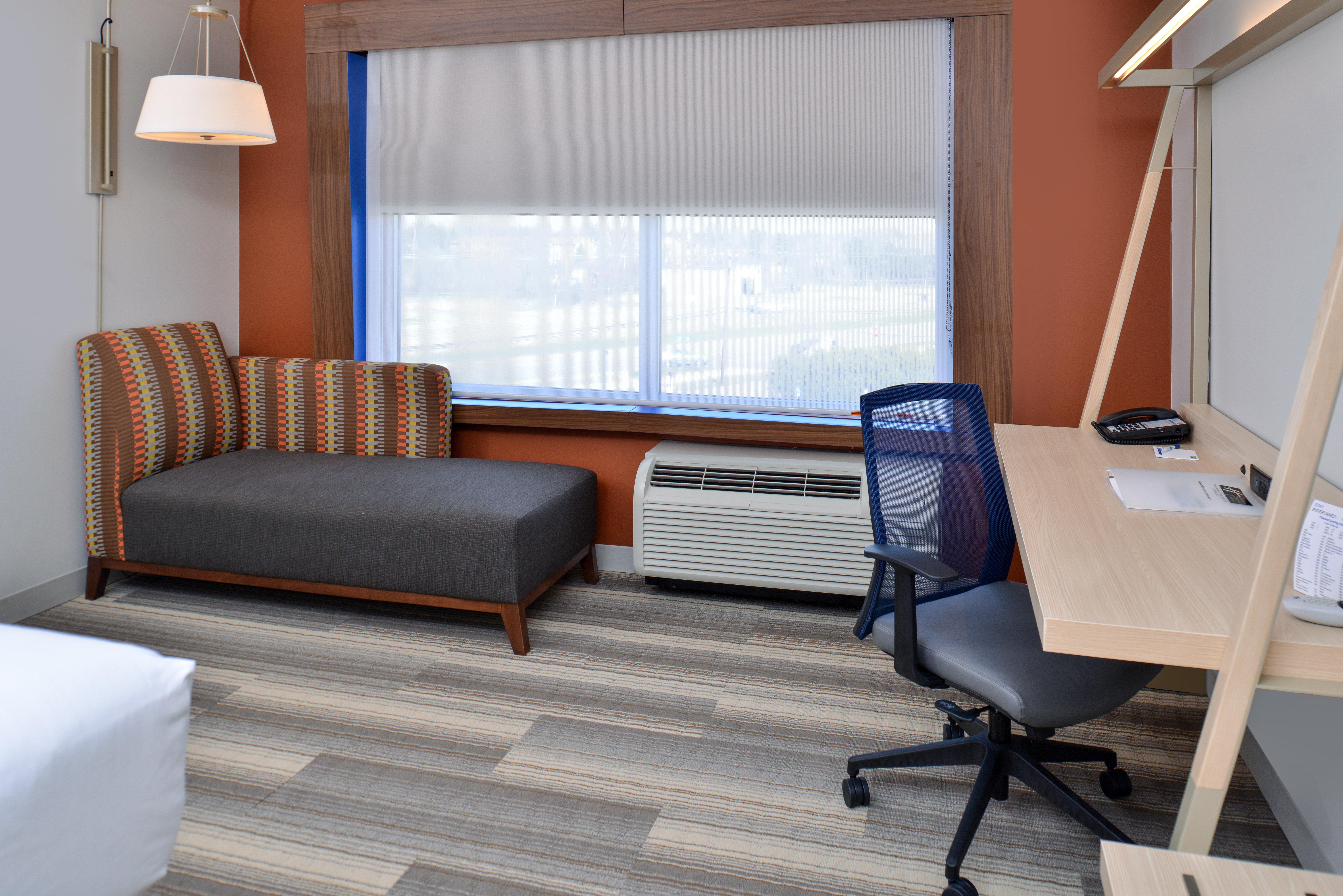 Holiday Inn Express & Suites Farmington Hills - Detroit By Ihg מראה חיצוני תמונה